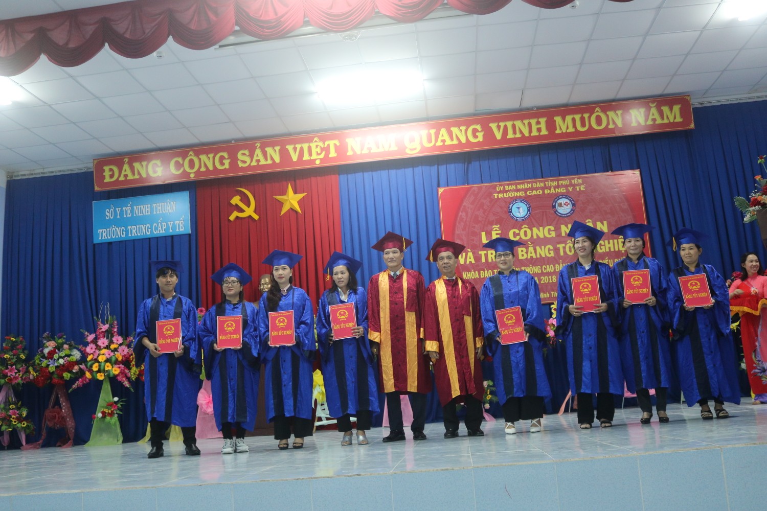Lễ tốt nghiệp và trao bằng lớp liên kết Ninh Thuận (2018-2020)